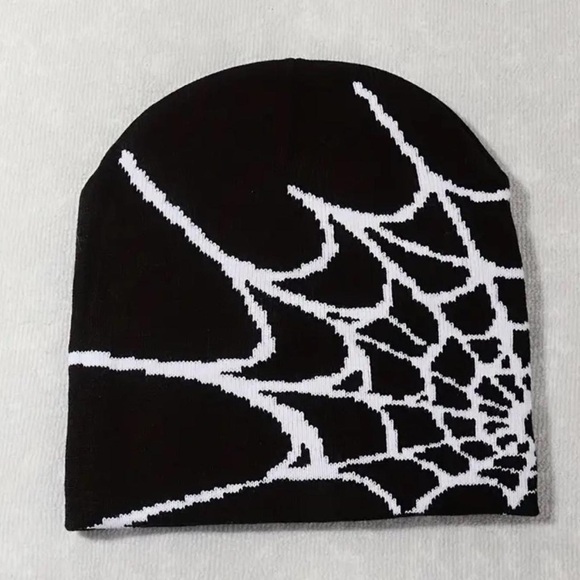 Black and White Spiderweb Beanie NWOT - Picture 1 of 1